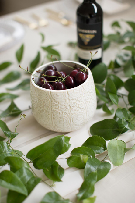A bowl of cherries